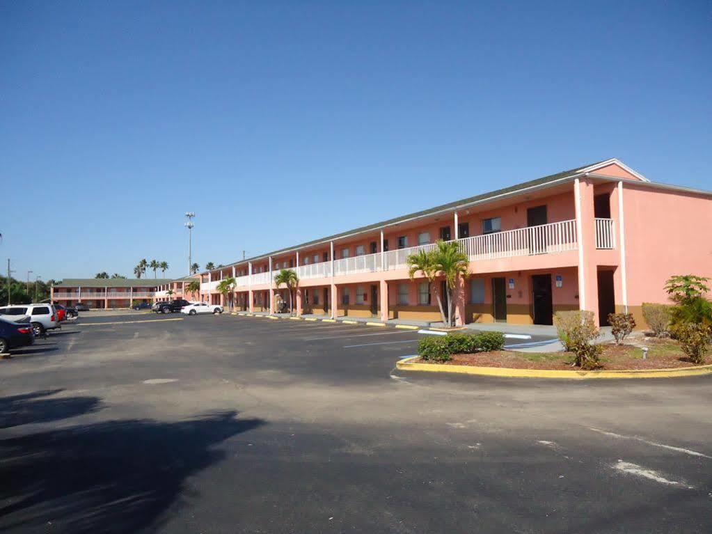 Flamingo Motel Okeechobee Kültér fotó